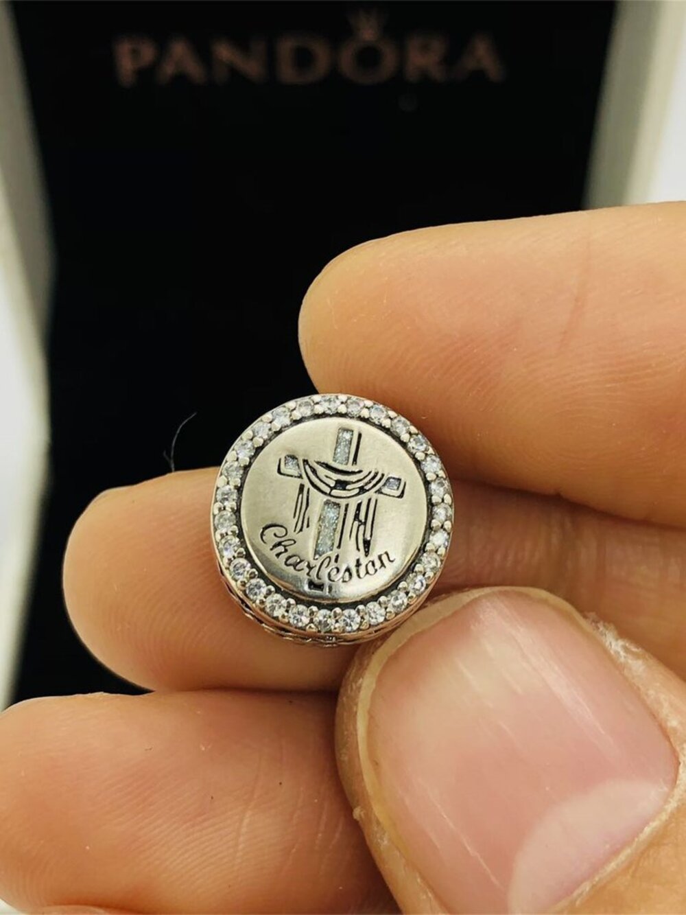 ✨🔥Pandora charleston he is risen charm - Picture 4 of 5